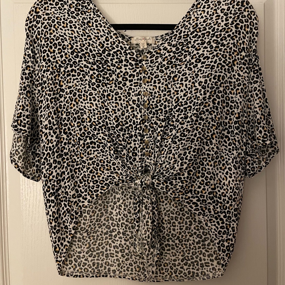 Leopard shirt size M